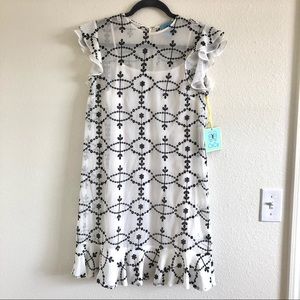 NWT CeCe dress. Size XS. Cute short sleeve ruffle